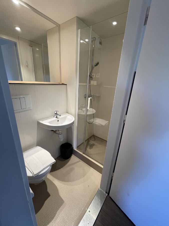 Kyriad Direct Claye-Souilly-Roissy Cdg Екстериор снимка